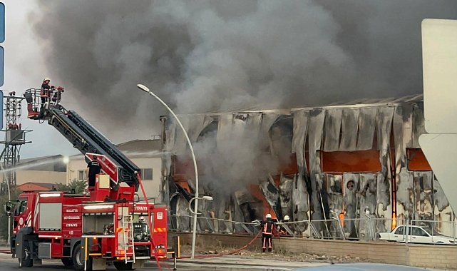 Malatya'da otobüs bakım onarım atölyesinde yangın