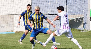 Menemen'den ayrılan Erkan'a üç talip