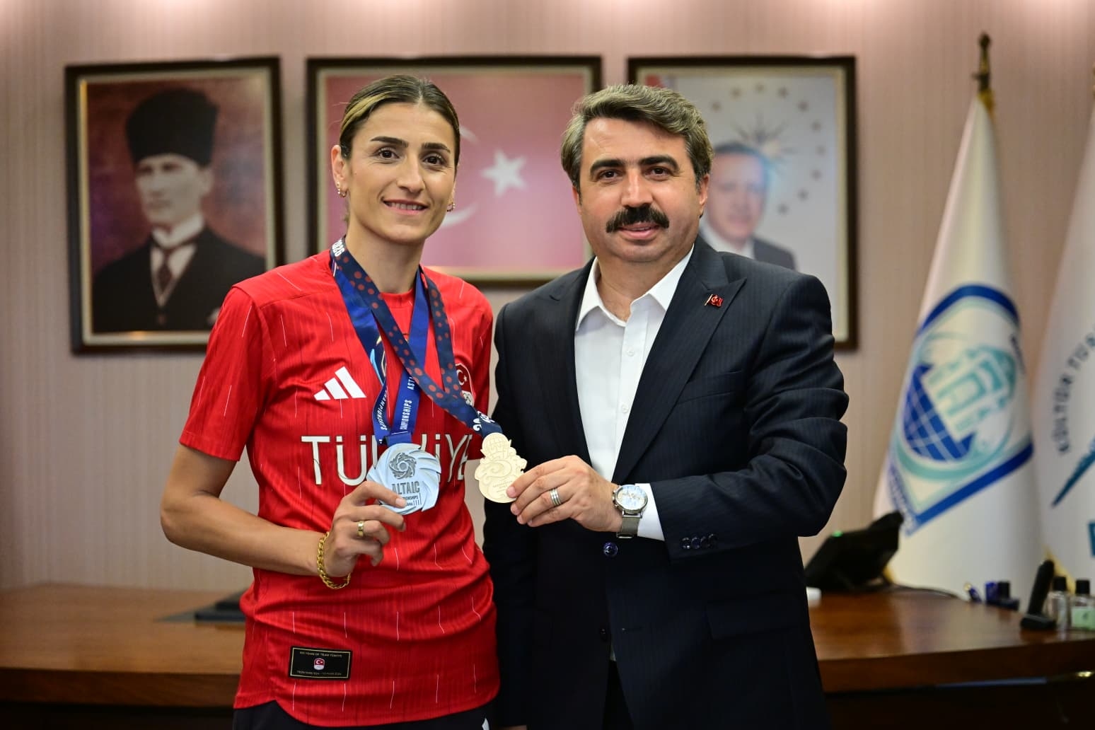 Milli tekvandocu hatice kübra ilgün, madalya ...