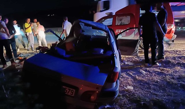 Minibüs ile çarpışan otomobilin sürücüsü öldü
