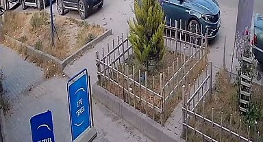 Motosiklet sürücüsünün öldüğü kaza kamerada