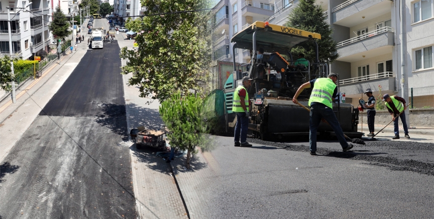 MUDANYA’DA YOLLAR YENİLENİYOR