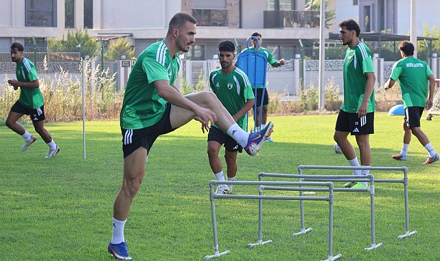 Muğlaspor 13 yeni transferiyle sezonu açtı
