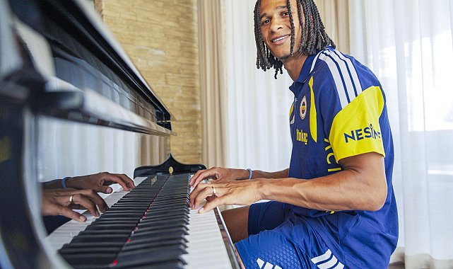 Nathan Ake: İlk amacımız öncelikle Şampiyonlar Ligi'ne kalmak