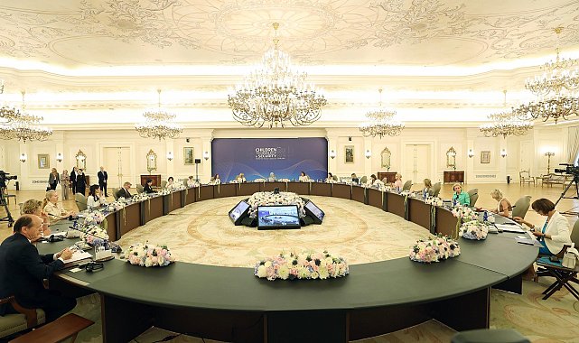 NATO ülkelerinin lider eşleri 'Çocuklar, Teknoloji ve Güvenlik' konusunu ele aldı
