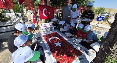 Öğrencilerden 15 Temmuz şehidi için hatim