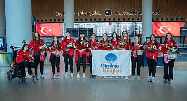 Okyanus Koleji Kız Voleybol Milli Takımı, dünya ikincisi oldu