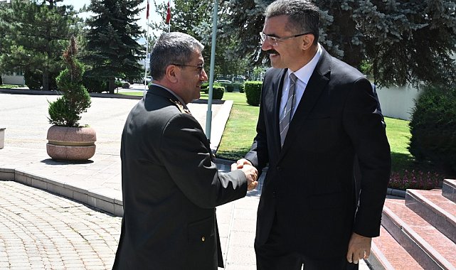 Orgeneral Bayraktaroğlu, Milli Güvenlik Konferansı'nda konferans verdi
