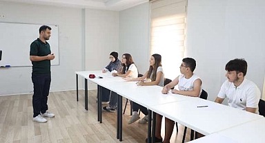 Osmangazi Belediyesi gençlerin yanında