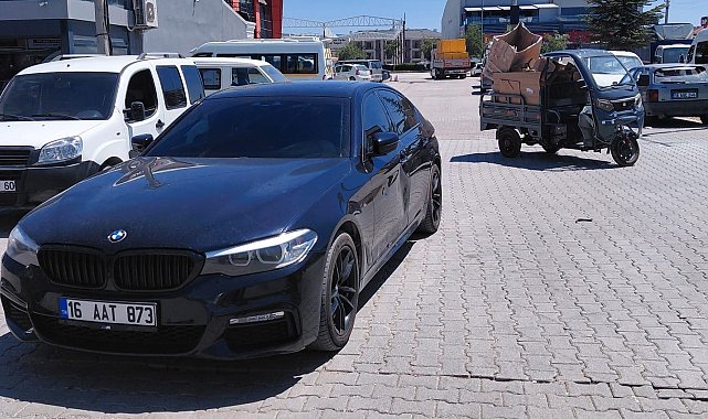 Otomobil ile triportör çarpıştı: 1 yaralı