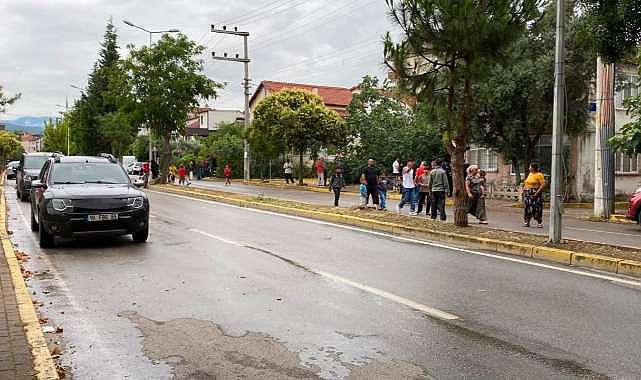 Öz amcasını palayla öldürdü...