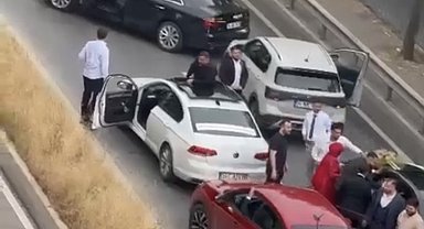 Pendik'te düğün konvoyuyla trafiği tehlikeye düşüren 6 sürücüye 289 bin lira ceza