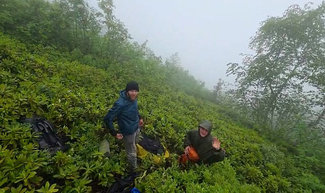 Rize'de doğa yürüyüşünde kaybolan 3 Rus turist kurtarıldı; o anlar kamerada