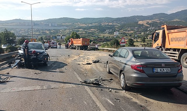Samsun'da 8 aracın karıştığı zincirleme kaza; 2 yaralı