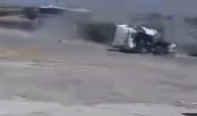 Şanlıurfa'da TIR'ın kamyona çarptığı ölümlü kaza kamerada