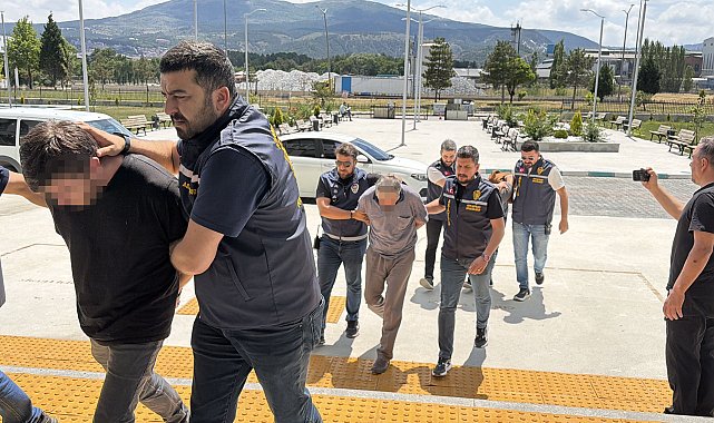 Servis araçları işletmecisine silahlı saldırıya ilişkin 3 gözaltı