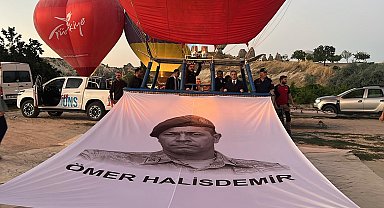 Sıcak hava balonları, 15 Temmuz için Türk bayrakları ile havalandı