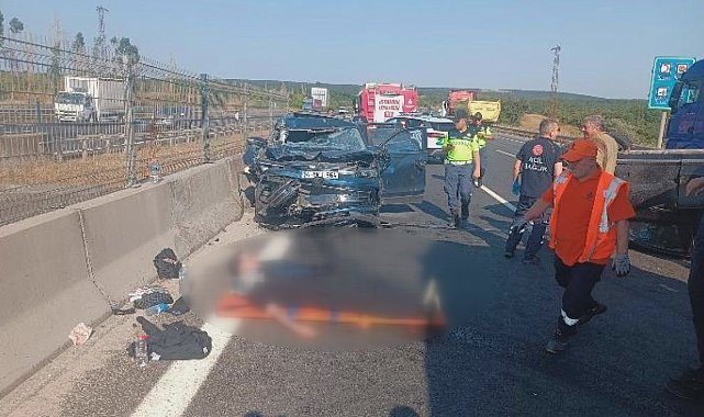 Silivri'de TEM Otoyolu'nda üç aracın karıştığı zincirleme kaza: 5 yaralı