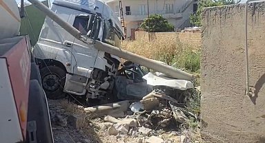 Tankerin çarpıp sürüklediği otomobilin sürücüsü öldü