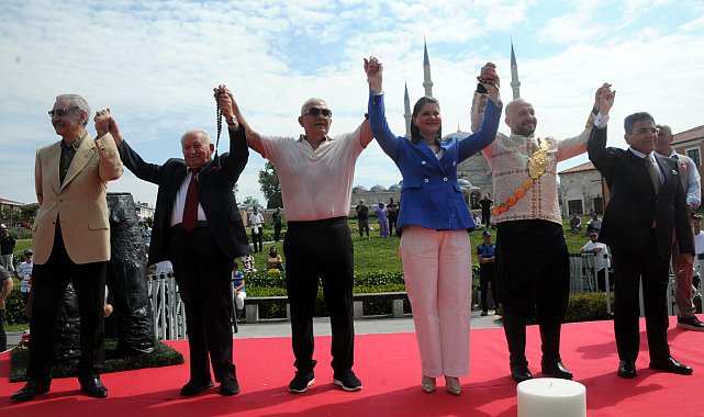 Tarihi Kırkpınar Yağlı Güreşleri'nde, geleneksel 'ağa karşılama' töreni yapıldı