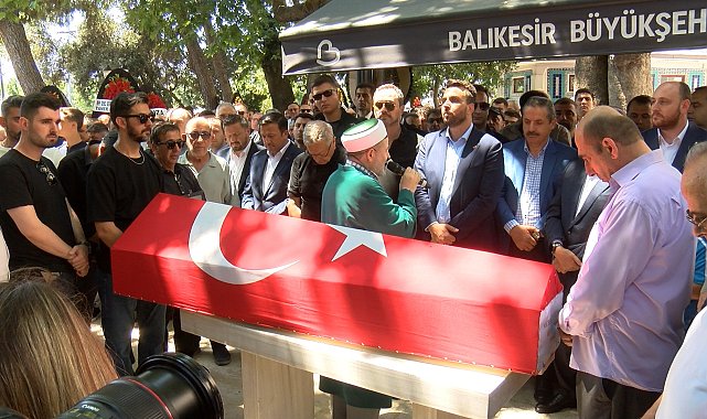 TBMM Başkanı Kurtulmuş, Bandırma'da cenaze törenine katıldı