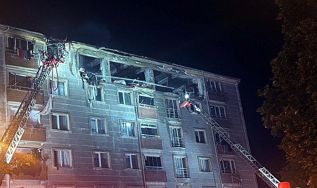 Tekirdağ'da apartman dairesinde patlama ve yangın: 2 ölü, 2 yaralı - YENİDEN