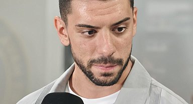 Trabzonspor, Cenk Özkacar ile 3+1 yıllık sözleşme imzaladı
