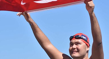 Tuna Tunca, Kuzey Kanalı'nı geçti