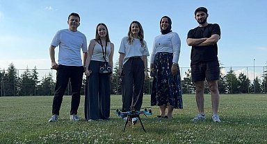 Üniversite öğrencilerinden, yüz tanıma özellikli devriye dronu