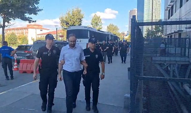 Üsküdar Belediyesi'ne operasyonda gözaltına alınanlar sağlık kontrolüne getirildi Ek bilgi