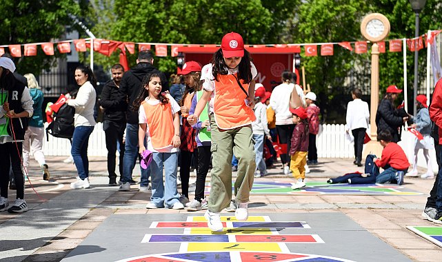 Uyum eğitimi, yıl boyunca sürecek gelişim modeline dönüştürüldü