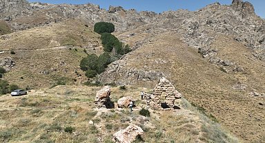 Van'da tahrip edilen tarihi kilise ve mezarlık için koruma çalışması başlatıldı