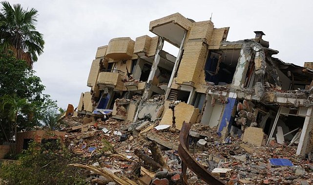 Venezuela'daki depremlerde hayatını kaybedenlerin sayısı 3 bin 899'a yükseldi