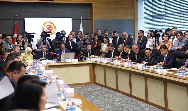 'Çerçeve yasa' teklifi komisyonda kabul edildi