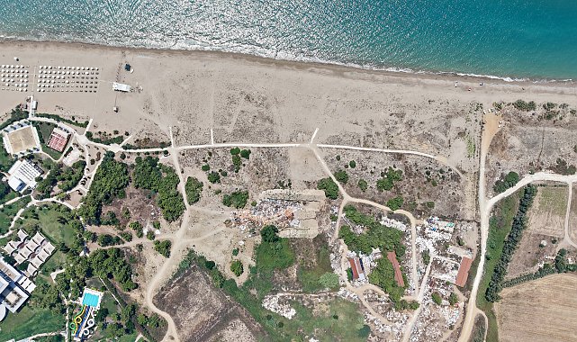 5 yıldızlı otel sahili kazıp çöplük yaptı, kaplumbağa dostu sertifikası iptal edildi
