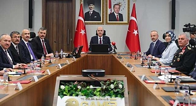 81 il valisiyle toplantı yaptı