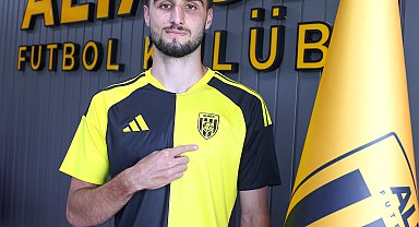 Aliağa FK'da transfer sürüyor