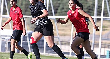Amedspor Kadın Futbol Takımı, hazırlık maçında Kayseri Kadın FK'yı mağlup etti