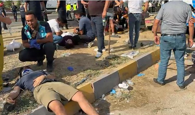 Ankara'da midibüs ile kamyon çarpıştı; 1 ölü, 16 yaralı