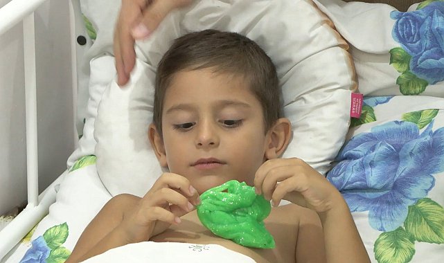 Arnavutköy'de 4 yaşındaki Ediz devrilen futbol kalesinin altında kaldı: Çocuğum sürüklenerek getirildi
