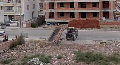 Arsaya döktüğü atıklar kendisine temizlettirilip para cezası uygulandı