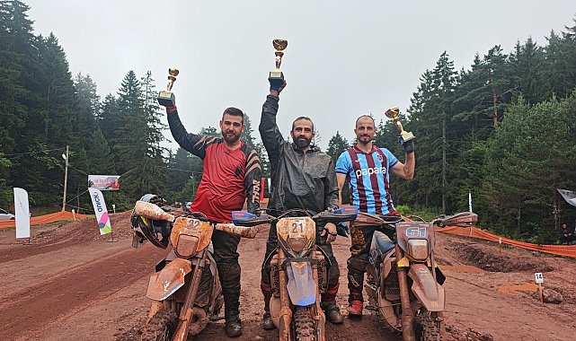 Artvin Kafkasör Yaylası'nda enduro yarışı heyacanı