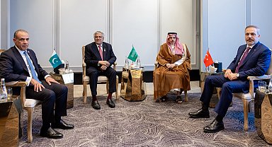 Bakan Fidan, Türkiye-Mısır-Pakistan-Suudi Arabistan Dışişleri Bakanları Toplantısı'na katıldı