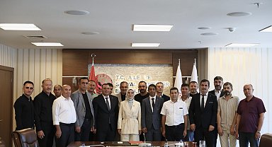 Bakan Göktaş, gazilik ünvanı verilen dernek üyeleriyle bir araya geldi