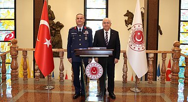 Bakan Güler, Hava Kuvvetleri Komutanı Orgeneral Dalkıran'ı kabul etti