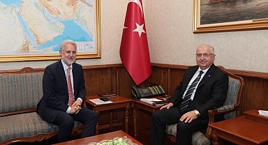 Bakan Güler, Romanya Cumhurbaşkanlığı Milli Güvenlik ve Dış Politika Danışmanı Lazurca'yı kabul etti