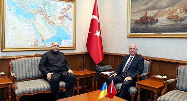 Bakan Güler, Ukrayna Milli Güvenlik ve Savunma Konseyi Sekreteri Umerov ile görüştü