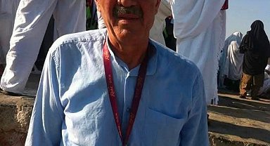 Bariyerlere çarpan otomobil, hurdaya döndü; sürücü öldü, eşi yaralandı