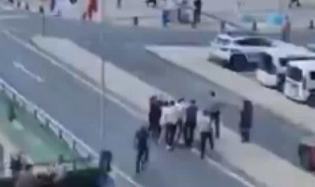 Bayrampaşa'da 3 kişiyi darbeden taksici ve arkadaşı yakalandı