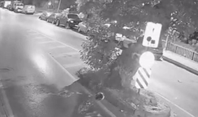 Beykoz'da motosiklet ağaca çarptı; sürücü yola savruldu